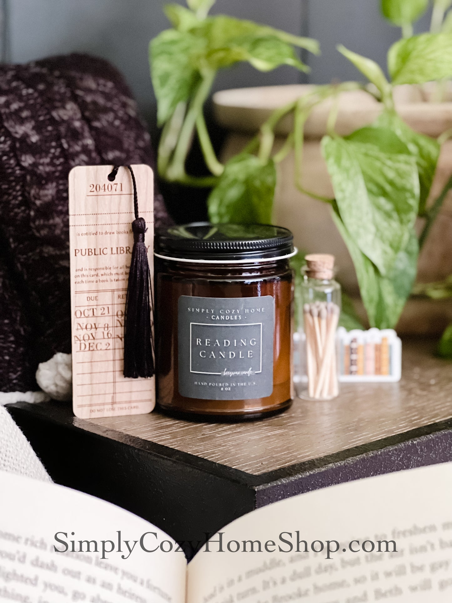 Beeswax Reading Candle *signature collection*