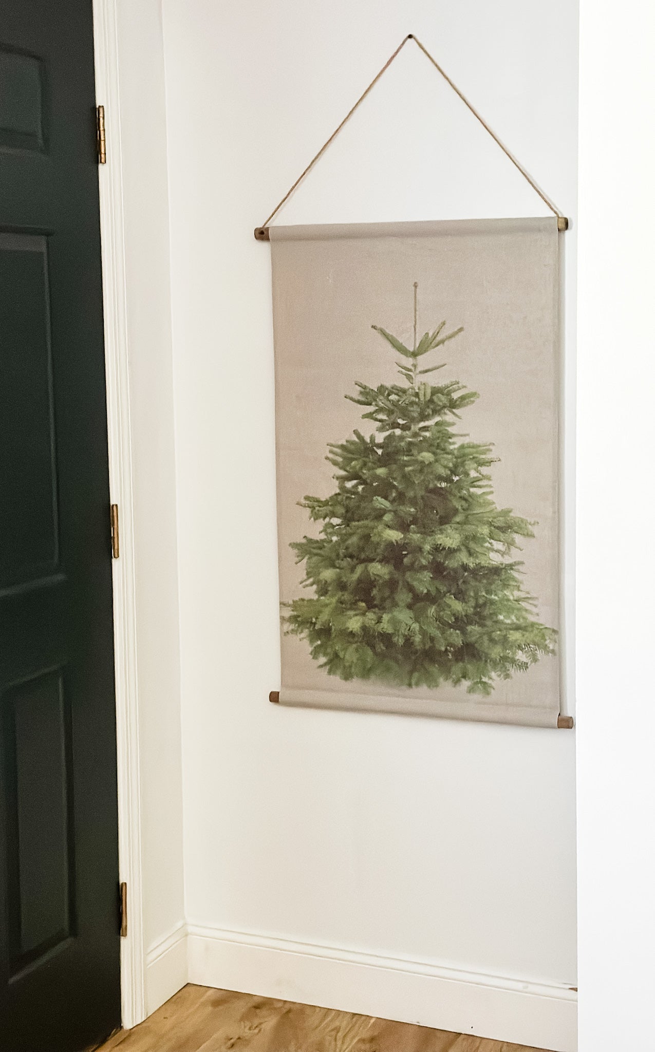 Scroll Wall Decor with Christmas Tree and Hanger : Christmas 2023